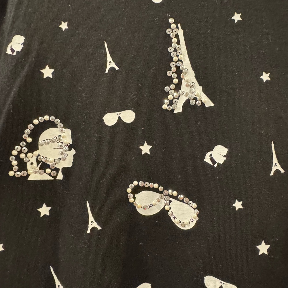 NWOT Karl Lagerfeld Women’s Black Tee w White Paris Icons - Picture 3 of 9